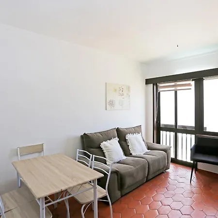 Apartment V - Seacliff
