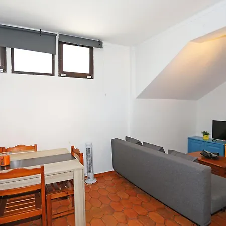 V - Seacliff アルブフェイラ