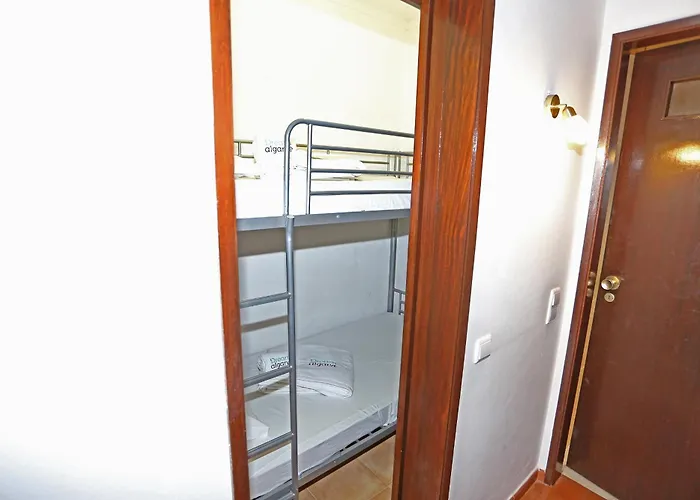 Apartment V - Seacliff